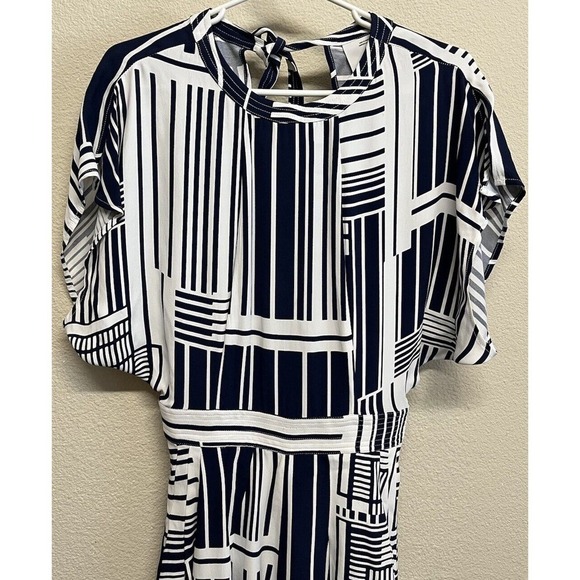 C/MEO Collective Night Air Playsuit Shorts Romper Size XS Navy Cream - Picture 10 of 12